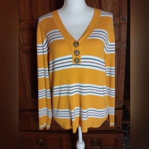 No Boundaries yellow sweater xxxl/3x long sleeve , v neck , EUC